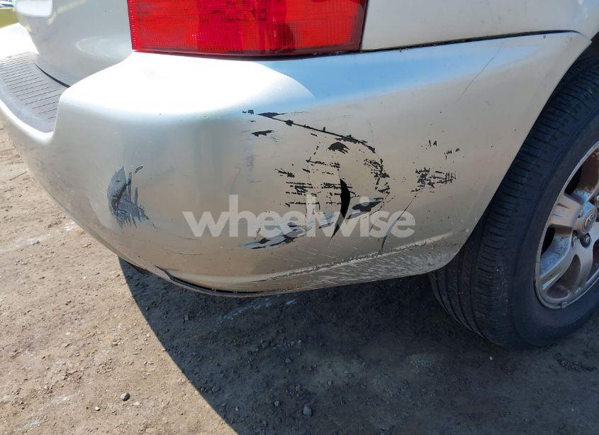 Photo 12 of 2005 Toyota Highlander V6 (VIN JTEEP21A050135194)