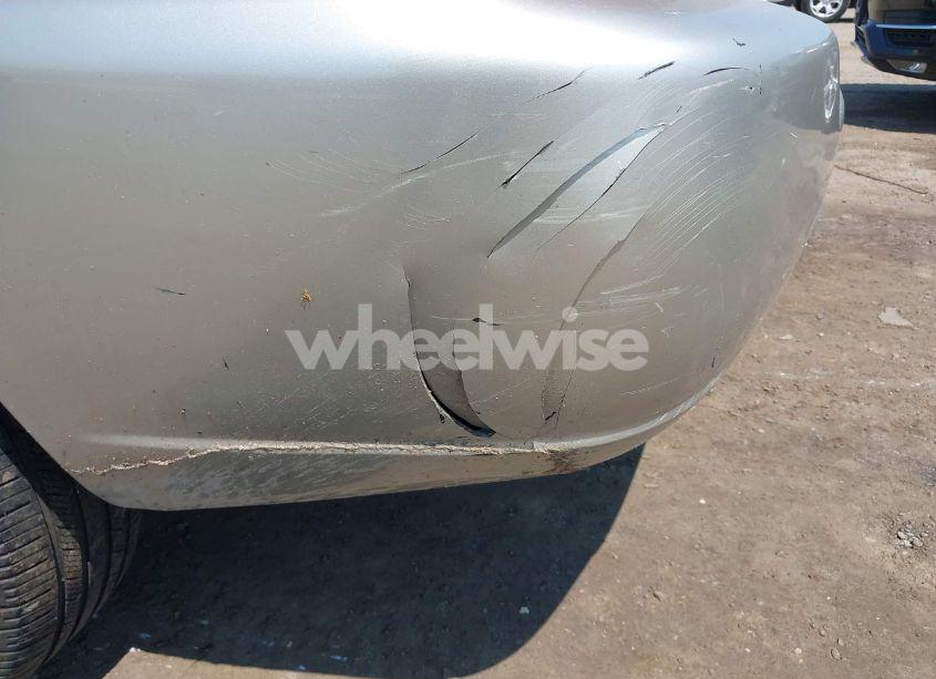 Photo 6 of 2005 Toyota Highlander V6 (VIN JTEEP21A050135194)