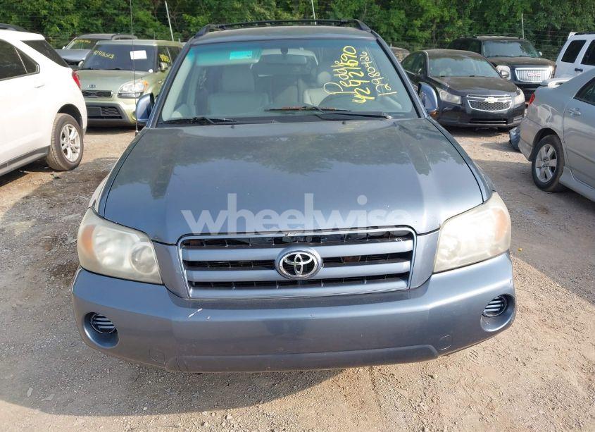Photo 12 of 2005 Toyota Highlander V6 (VIN JTEEP21A150084868)