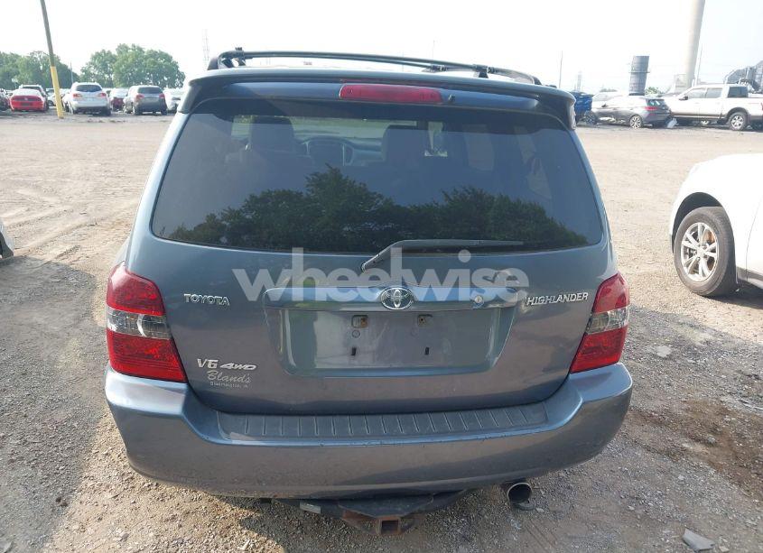 Photo 6 of 2005 Toyota Highlander V6 (VIN JTEEP21A150084868)