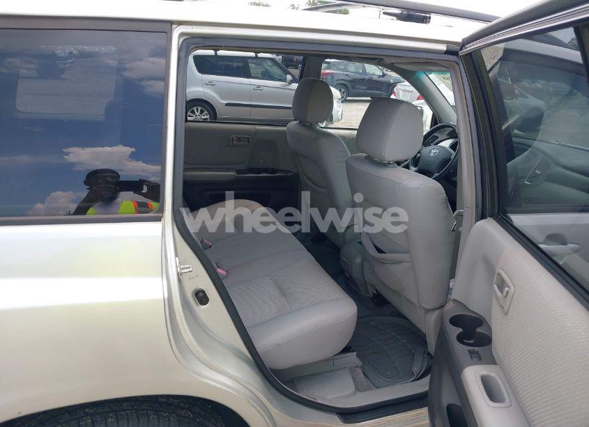 Photo 8 of 2005 Toyota Highlander V6 (VIN JTEEP21A150088886)