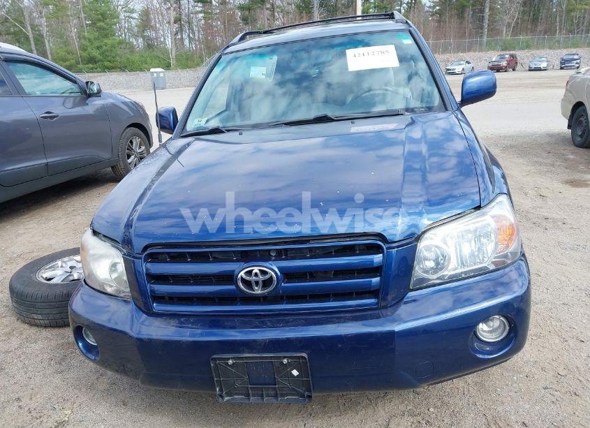 Photo 13 of 2005 Toyota Highlander V6 (VIN JTEEP21A150107517)