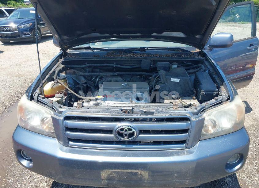 Photo 10 of 2005 Toyota Highlander LIMITED V6 (VIN JTEEP21A150128397)