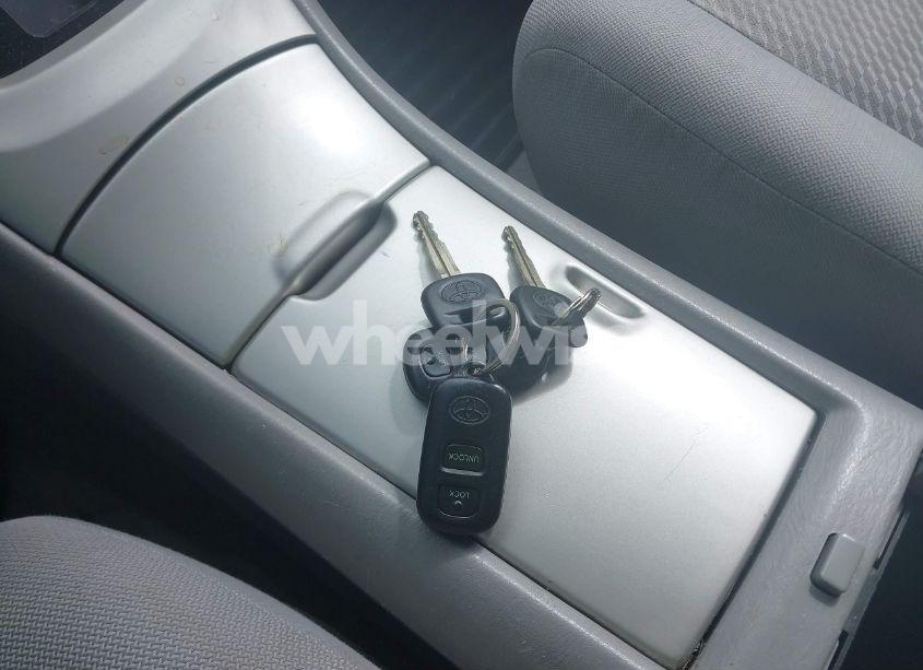 Photo 11 of 2005 Toyota Highlander V6 (VIN JTEEP21A150134006)