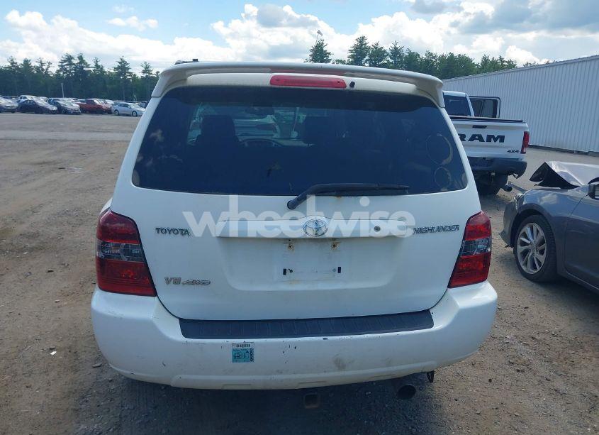 Photo 12 of 2005 Toyota Highlander LIMITED V6/V6 (VIN JTEEP21A150134295)