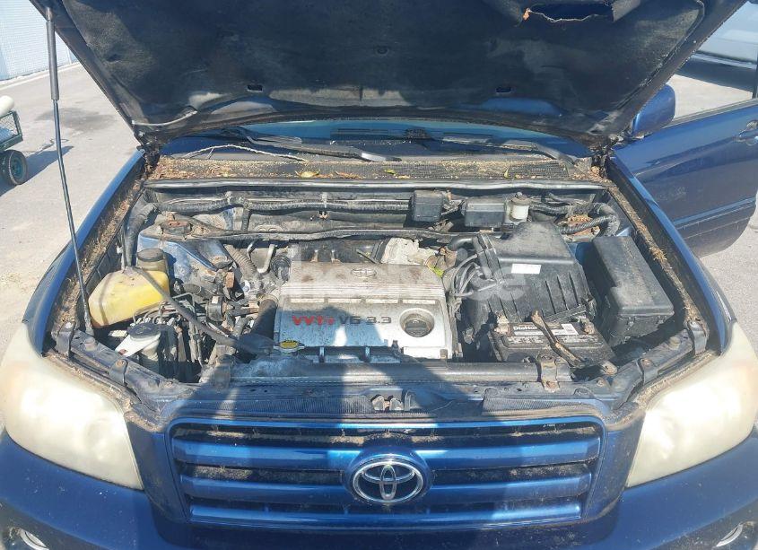 Photo 10 of 2005 Toyota Highlander LIMITED V6 (VIN JTEEP21A250133639)