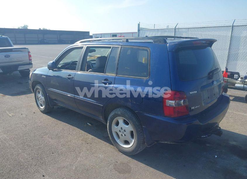 Photo 3 of 2005 Toyota Highlander LIMITED V6 (VIN JTEEP21A250133639)