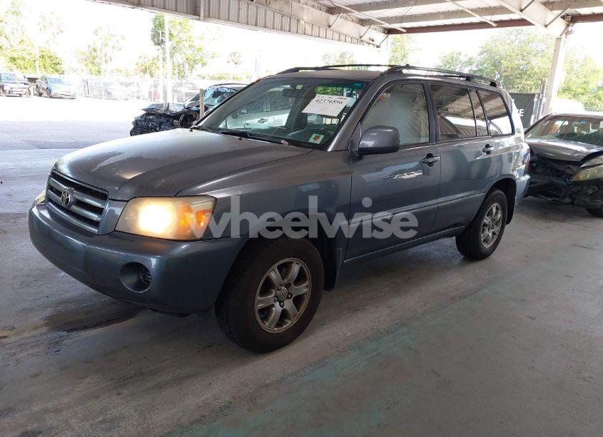 Photo 2 of 2006 Toyota Highlander V6 (VIN JTEEP21A260159269)
