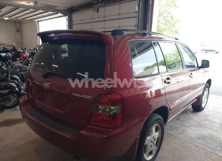 Photo 4 of 2005 Toyota Highlander LIMITED V6 (VIN JTEEP21A350102576)