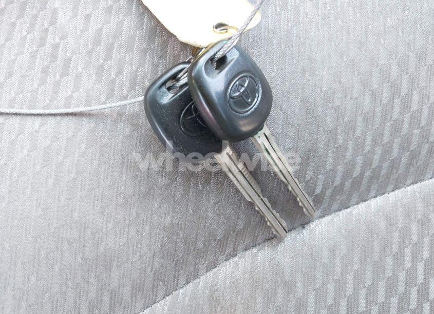 Photo 11 of 2005 Toyota Highlander V6 (VIN JTEEP21A350128479)