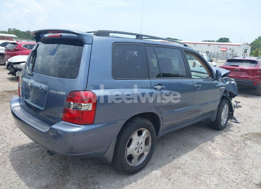 Photo 4 of 2005 Toyota Highlander LIMITED V6 (VIN JTEEP21A350128885)