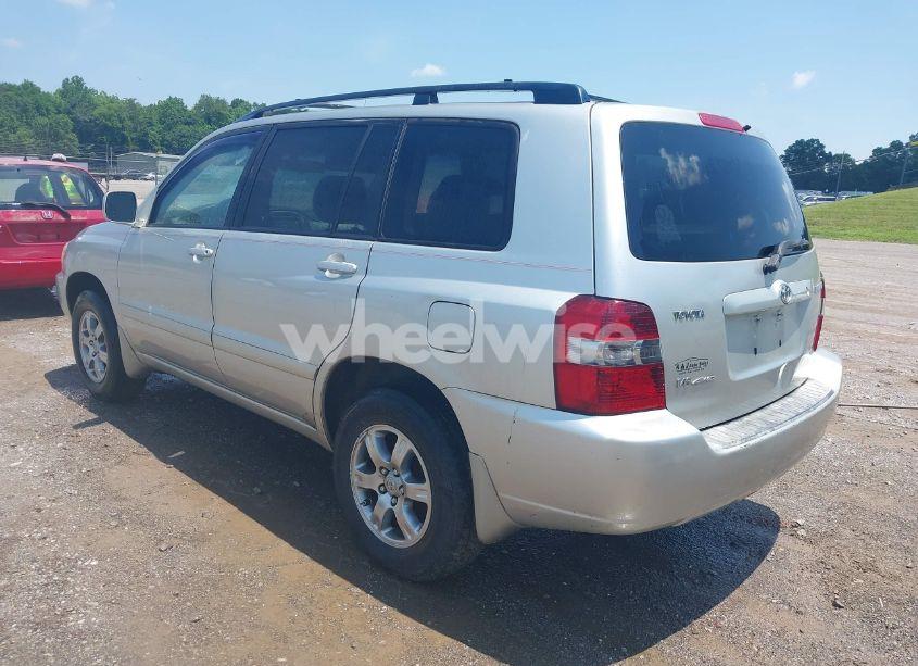 Photo 3 of 2006 Toyota Highlander V6 (VIN JTEEP21A360150984)