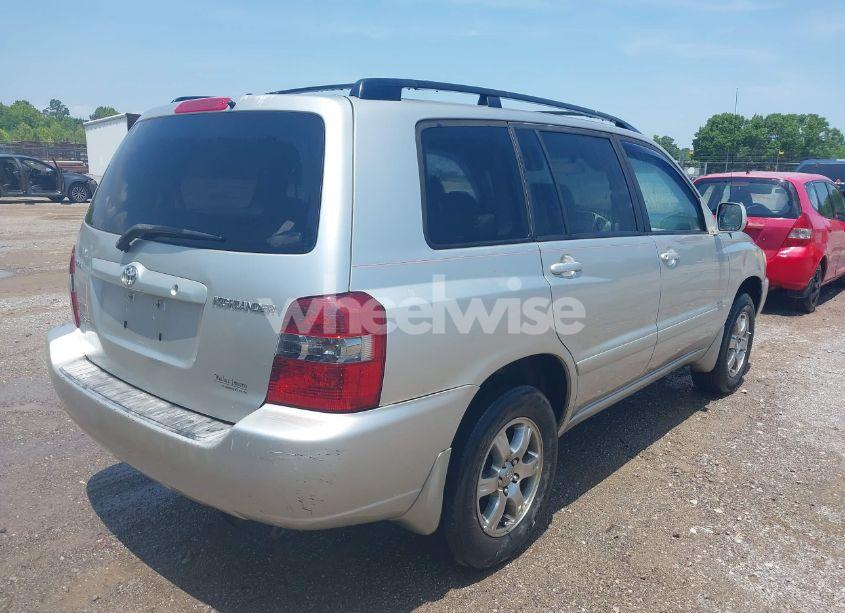Photo 4 of 2006 Toyota Highlander V6 (VIN JTEEP21A360150984)