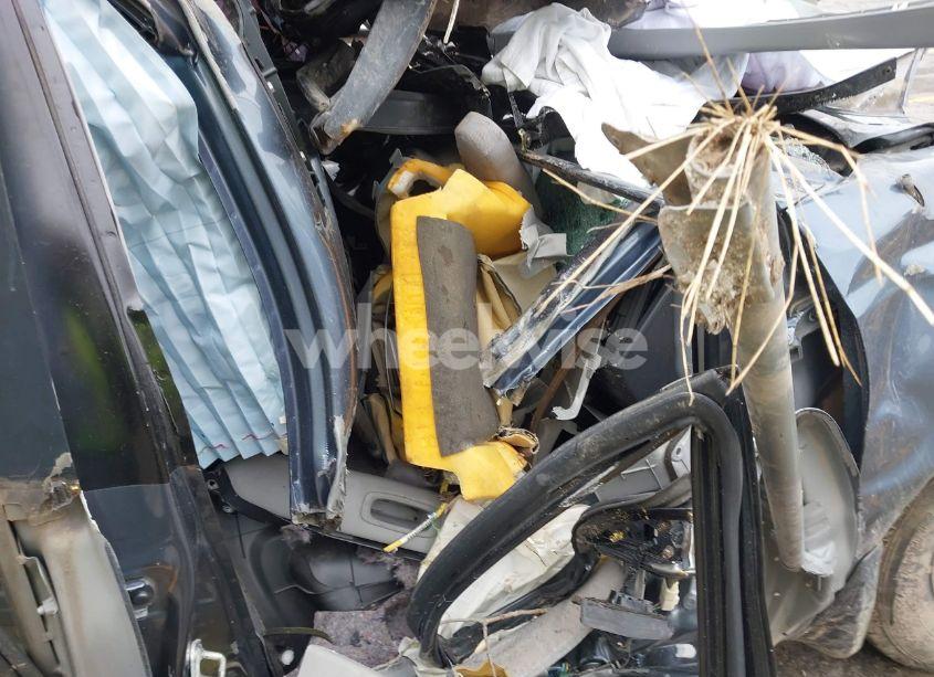 Photo 5 of 2006 Toyota Highlander V6 (VIN JTEEP21A360154405)