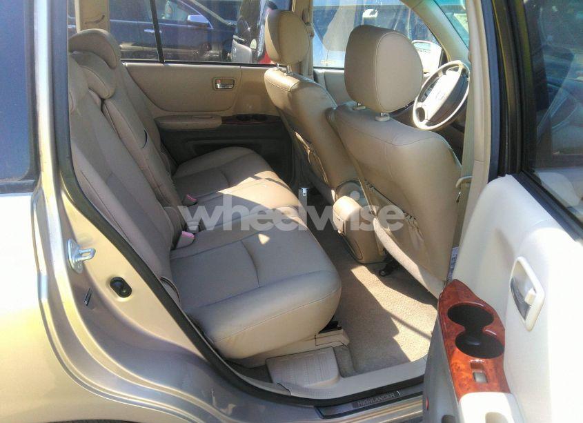 Photo 8 of 2007 Toyota Highlander LIMITED V6 (VIN JTEEP21A370217620)