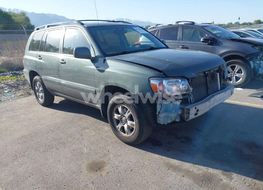 2005 Toyota Highlander V6 (VIN JTEEP21A450074383) main photo
