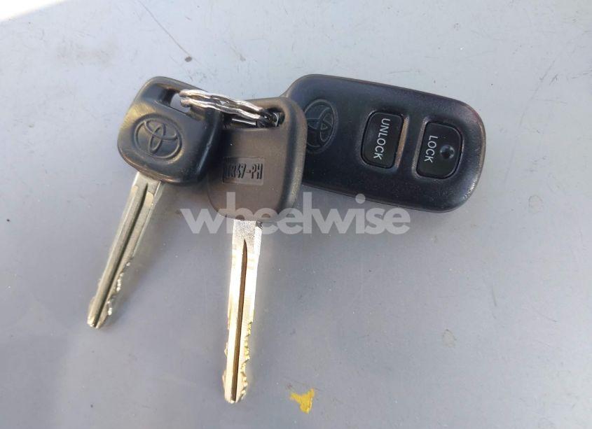 Photo 11 of 2005 Toyota Highlander V6 (VIN JTEEP21A450074383)