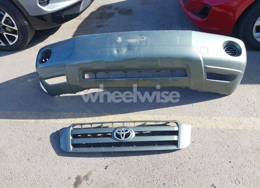 Photo 12 of 2005 Toyota Highlander V6 (VIN JTEEP21A450074383)