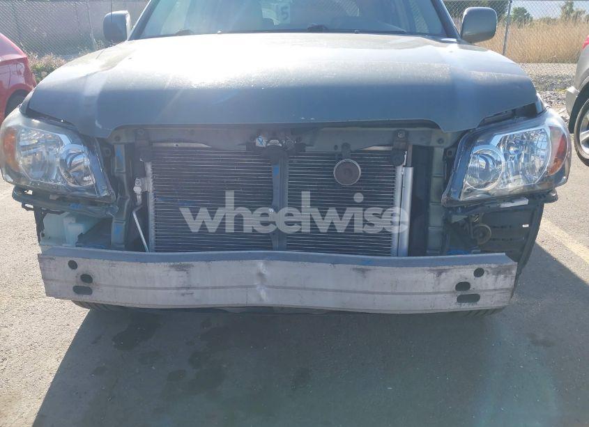 Photo 6 of 2005 Toyota Highlander V6 (VIN JTEEP21A450074383)