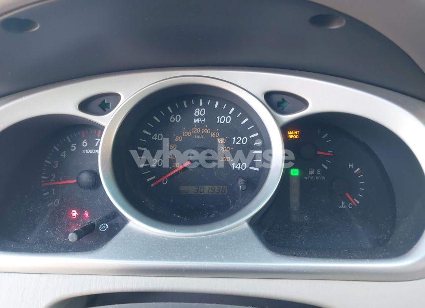 Photo 7 of 2005 Toyota Highlander V6 (VIN JTEEP21A450074383)