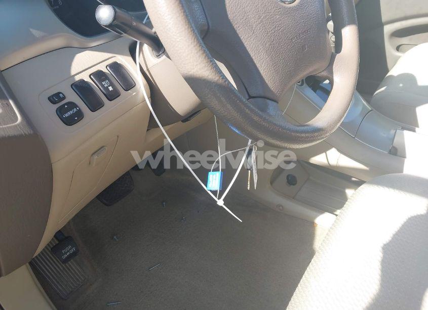 Photo 11 of 2006 Toyota Highlander V6 (VIN JTEEP21A460141050)