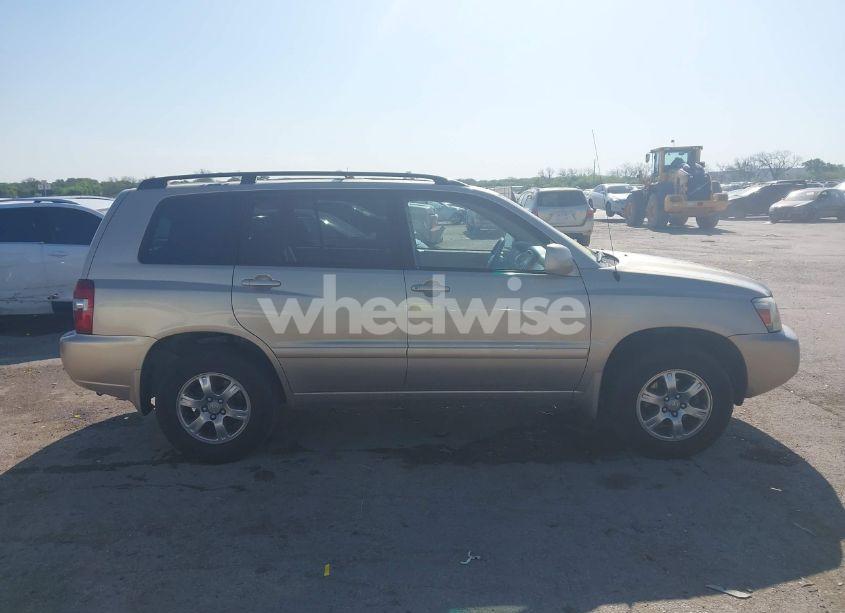 Photo 13 of 2006 Toyota Highlander V6 (VIN JTEEP21A460141050)