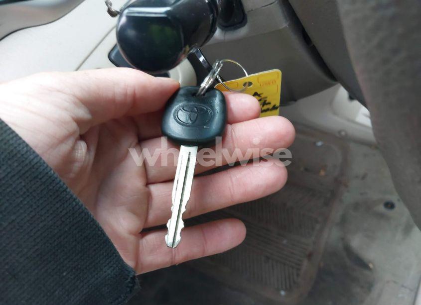 Photo 11 of 2005 Toyota Highlander V6 (VIN JTEEP21A650075969)