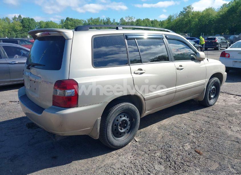 Photo 4 of 2006 Toyota Highlander V6 (VIN JTEEP21A660174390)