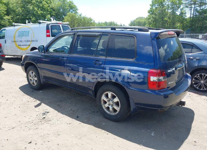 Photo 3 of 2007 Toyota Highlander V6 (VIN JTEEP21A670202142)