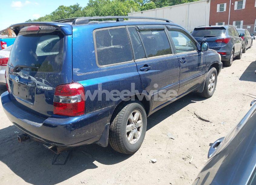 Photo 4 of 2007 Toyota Highlander V6 (VIN JTEEP21A670202142)