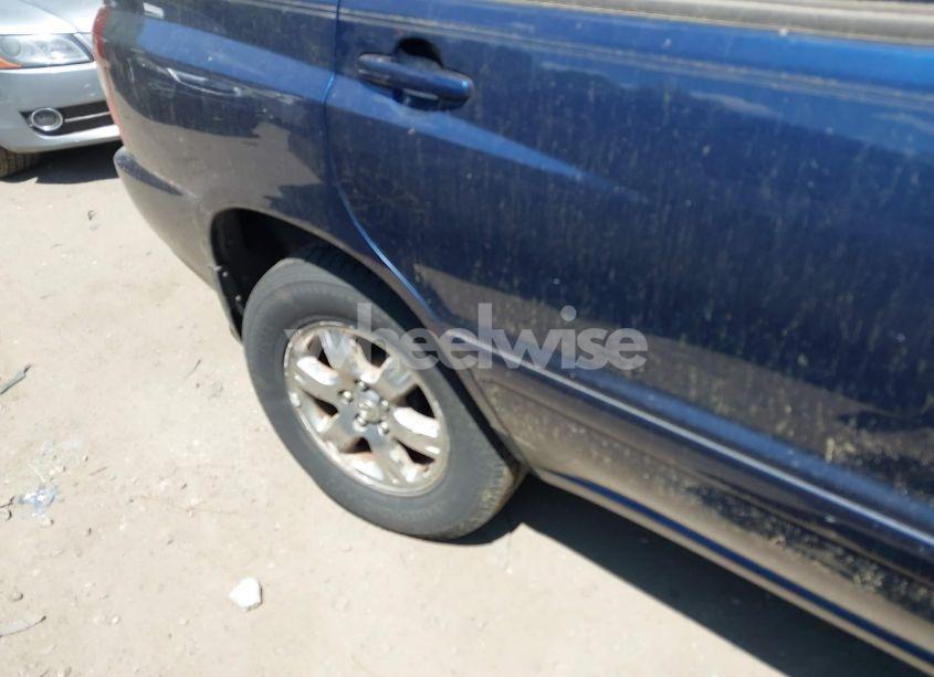 Photo 6 of 2007 Toyota Highlander V6 (VIN JTEEP21A670202142)