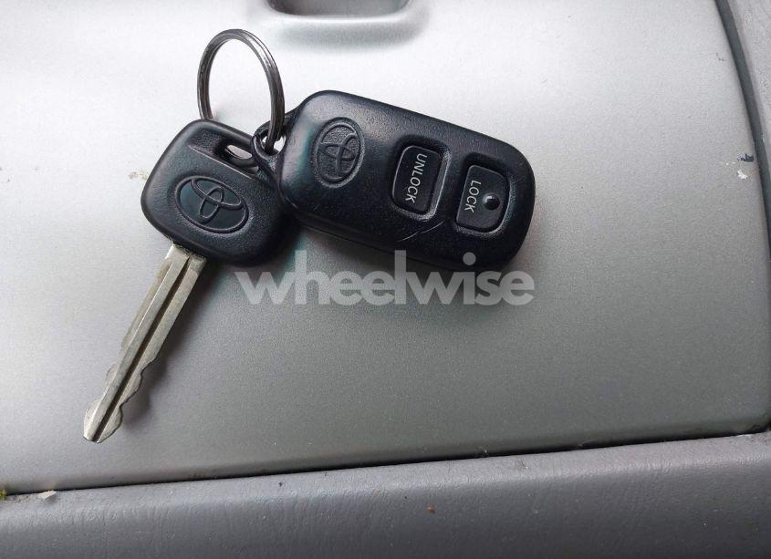 Photo 11 of 2005 Toyota Highlander LIMITED V6/V6 (VIN JTEEP21A750076029)