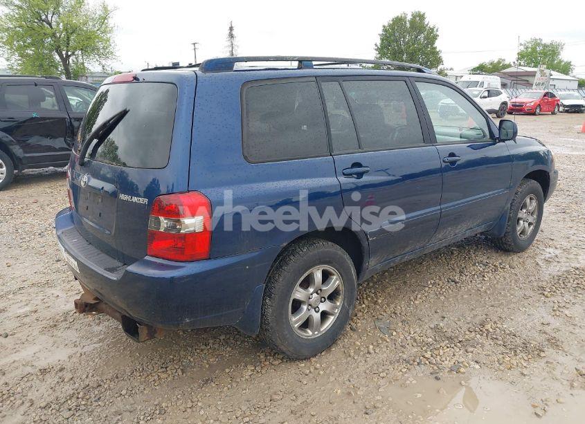 Photo 4 of 2005 Toyota Highlander LIMITED V6/V6 (VIN JTEEP21A750076029)