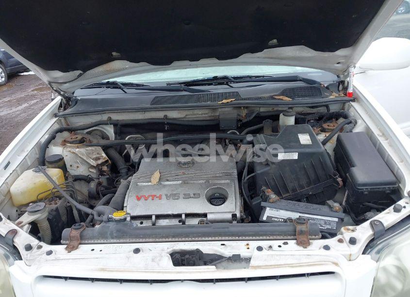 Photo 10 of 2005 Toyota Highlander V6 (VIN JTEEP21A750088746)