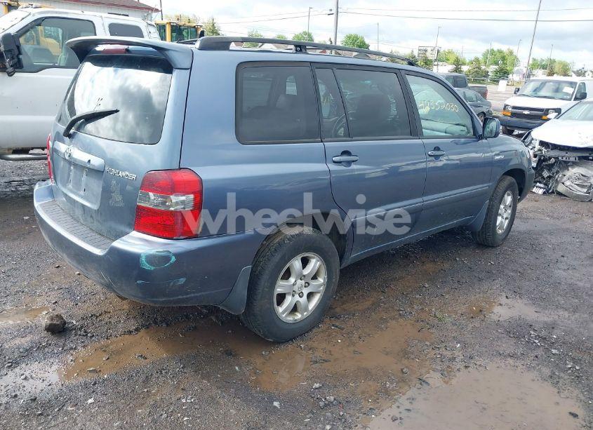 Photo 4 of 2005 Toyota Highlander LIMITED V6/V6 (VIN JTEEP21A750096832)