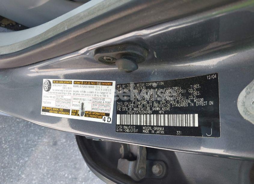 Photo 9 of 2005 Toyota Highlander V6 (VIN JTEEP21A750096989)