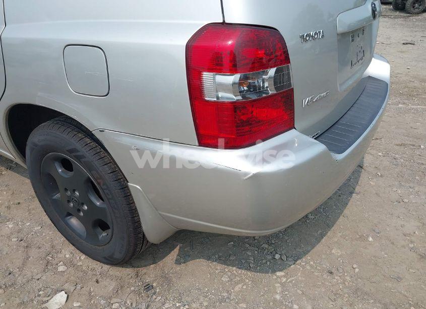 Photo 6 of 2005 Toyota Highlander LIMITED V6 (VIN JTEEP21A750118148)