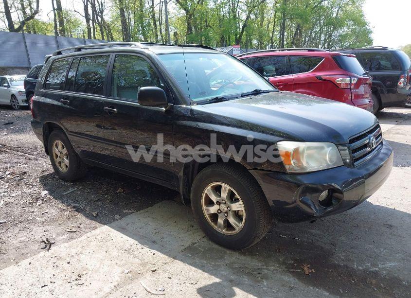 2005 Toyota Highlander V6 (VIN JTEEP21A750124824) main photo