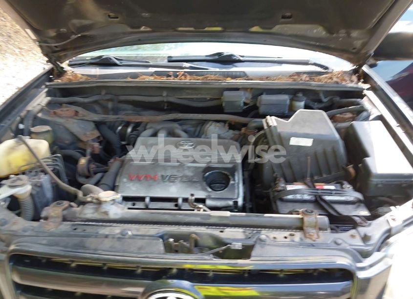 Photo 10 of 2005 Toyota Highlander V6 (VIN JTEEP21A750124824)