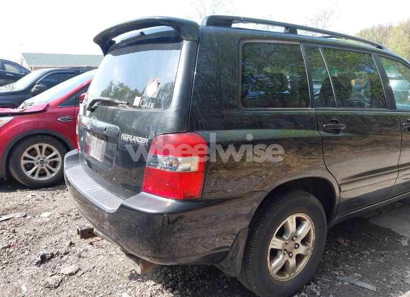 Photo 15 of 2005 Toyota Highlander V6 (VIN JTEEP21A750124824)