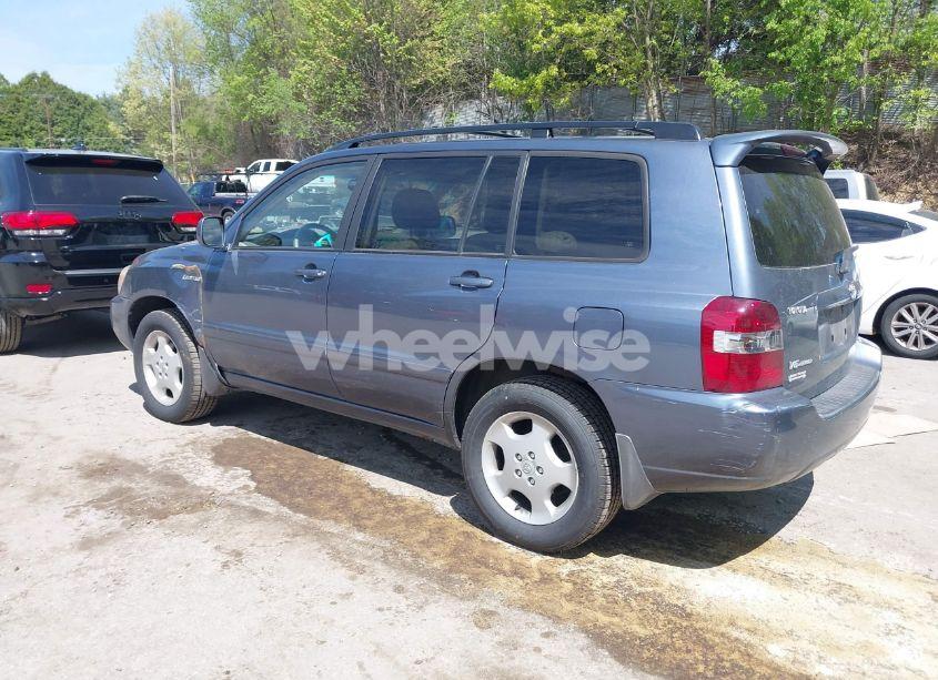 Photo 3 of 2005 Toyota Highlander LIMITED V6 (VIN JTEEP21A850121866)