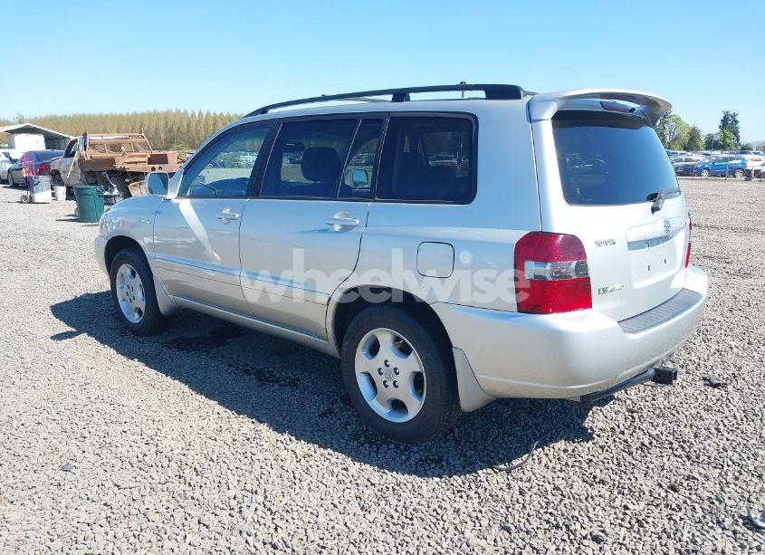 Photo 3 of 2005 Toyota Highlander LIMITED V6 (VIN JTEEP21A950078493)