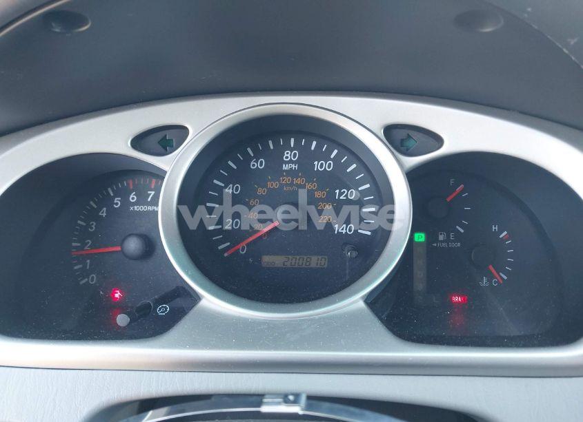 Photo 7 of 2005 Toyota Highlander LIMITED V6 (VIN JTEEP21A950078493)