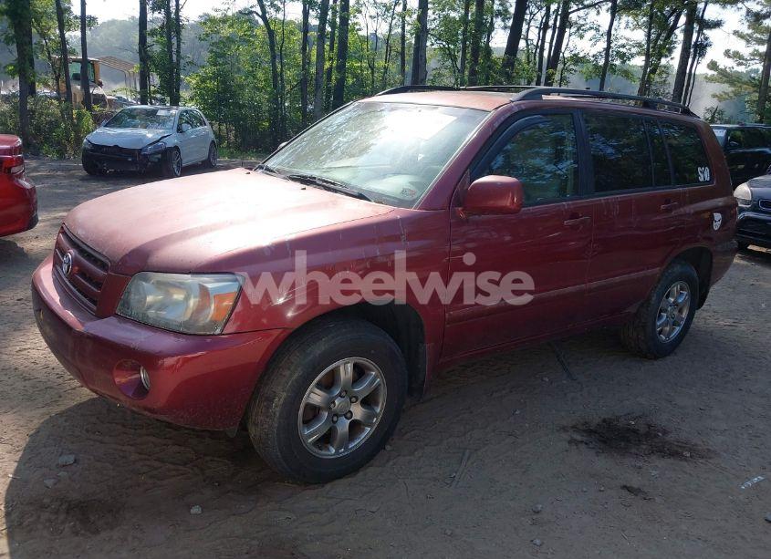 Photo 2 of 2005 Toyota Highlander V6 (VIN JTEEP21A950121603)