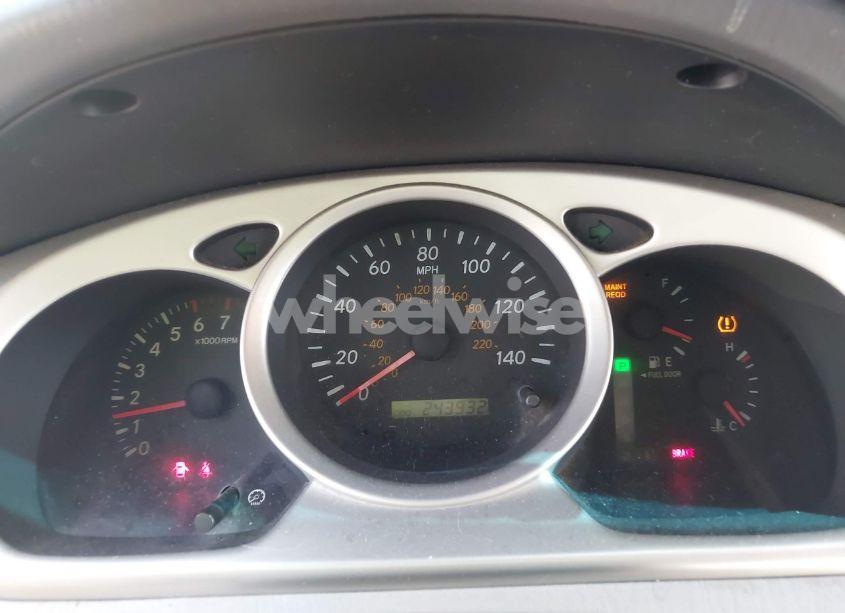 Photo 7 of 2005 Toyota Highlander V6 (VIN JTEEP21A950121603)