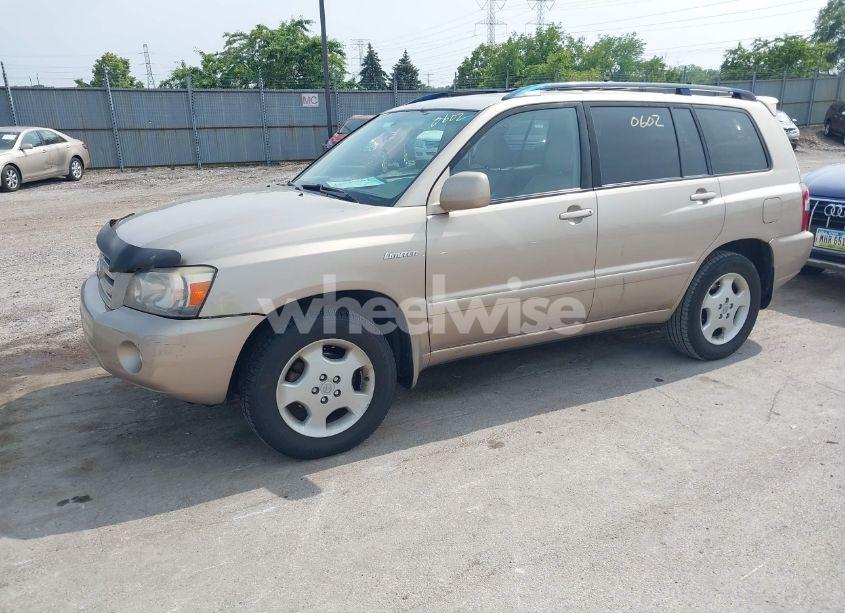 Photo 2 of 2005 Toyota Highlander LIMITED V6 (VIN JTEEP21AX50133484)