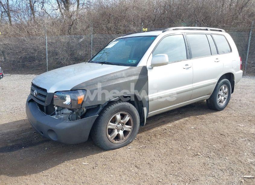 Photo 2 of 2006 Toyota Highlander V6 (VIN JTEEP21AX60165532)