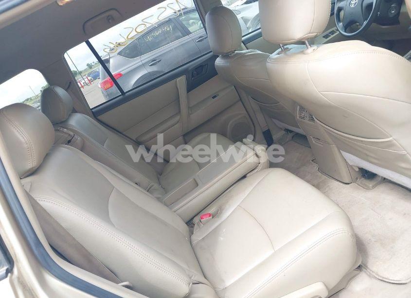 Photo 8 of 2008 Toyota Highlander (VIN JTEES41A282040882)