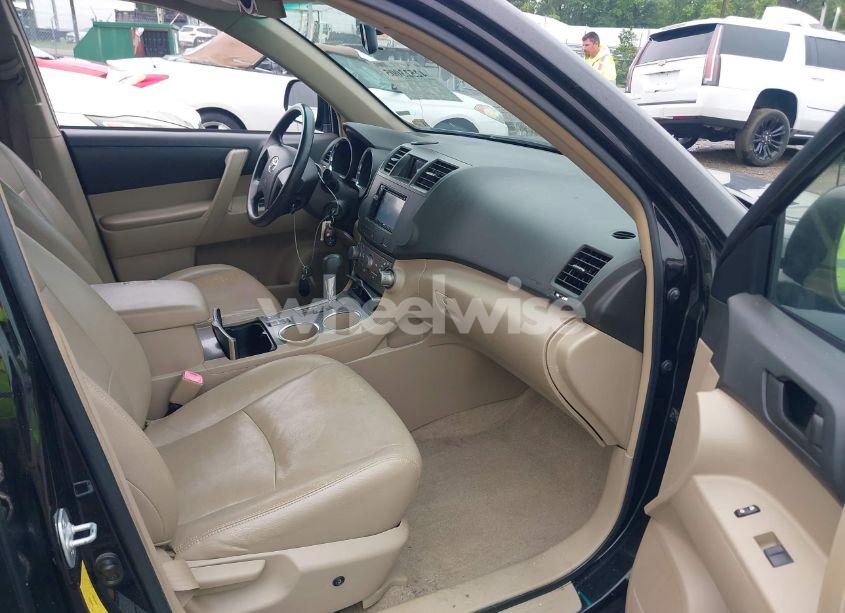 Photo 5 of 2008 Toyota Highlander (VIN JTEES41A482042939)
