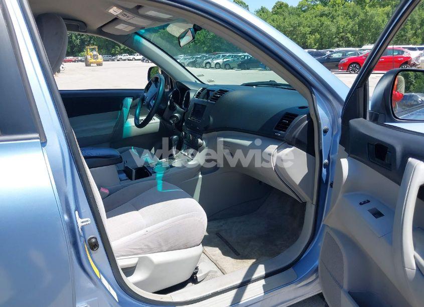 Photo 5 of 2008 Toyota Highlander (VIN JTEES41A582007097)